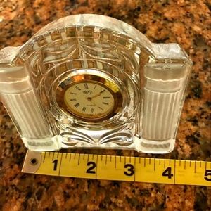 CRYSTAL CLOVK BOUGHT AT MACY'S RETAIL